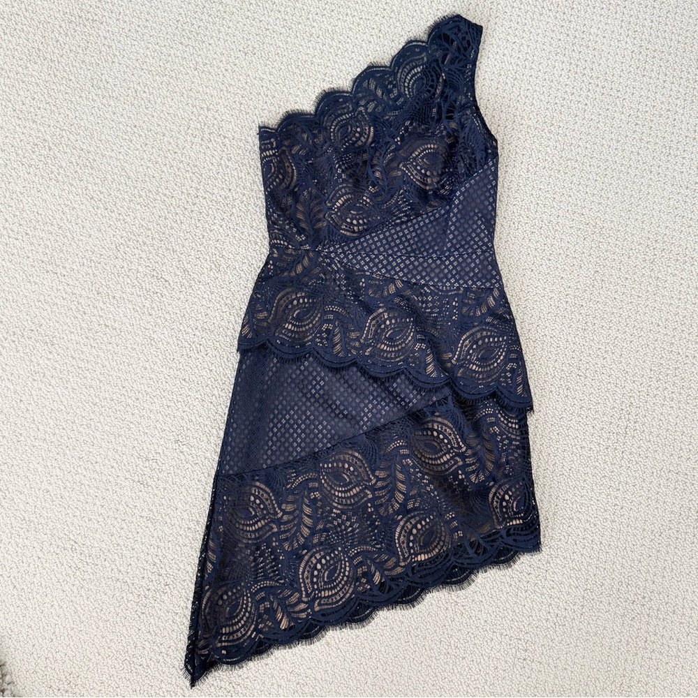 BCBGMAXAZRIA Alisha Dress - Picture 3 of 13